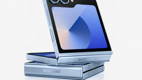 Samsung Galaxy Z Flip6 in Blue Color